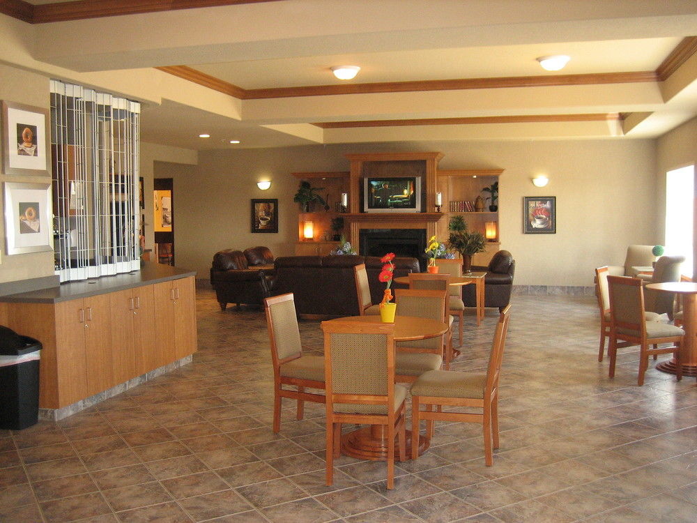 Clarion Pointe Hotel Rimbey Kültér fotó